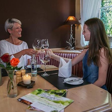 Hotel Restaurant Lindenhof Бад Ласфе Екстериор снимка