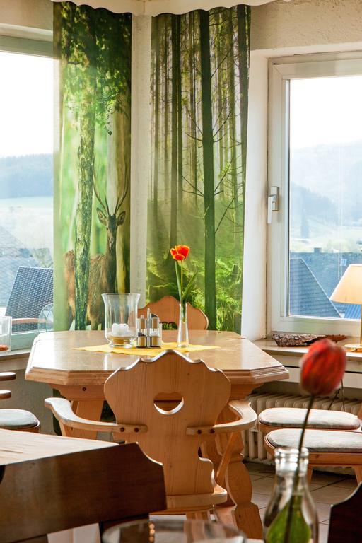 Hotel Restaurant Lindenhof Бад Ласфе Екстериор снимка