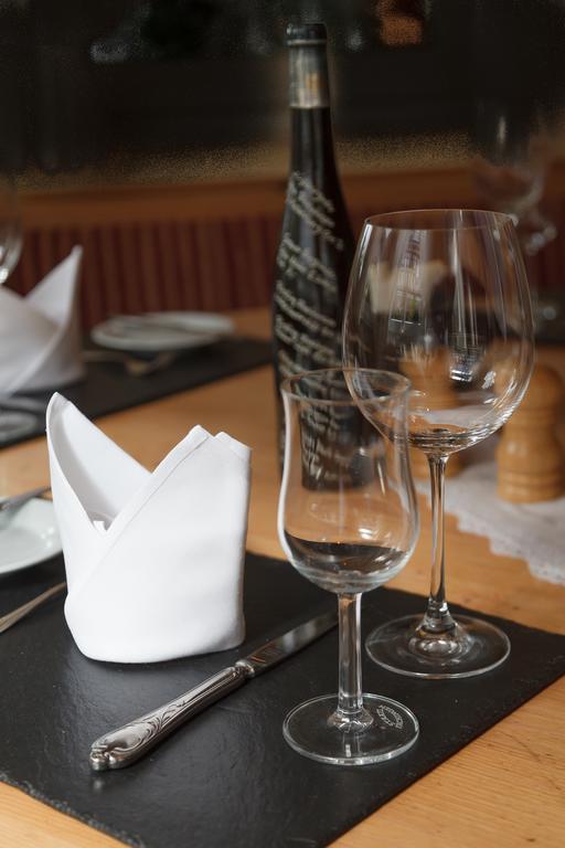 Hotel Restaurant Lindenhof Бад Ласфе Екстериор снимка