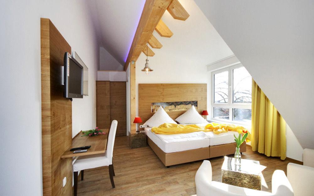 Hotel Restaurant Lindenhof Бад Ласфе Екстериор снимка