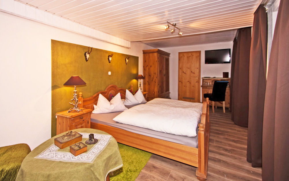 Hotel Restaurant Lindenhof Бад Ласфе Екстериор снимка