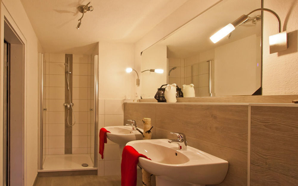Hotel Restaurant Lindenhof Бад Ласфе Екстериор снимка