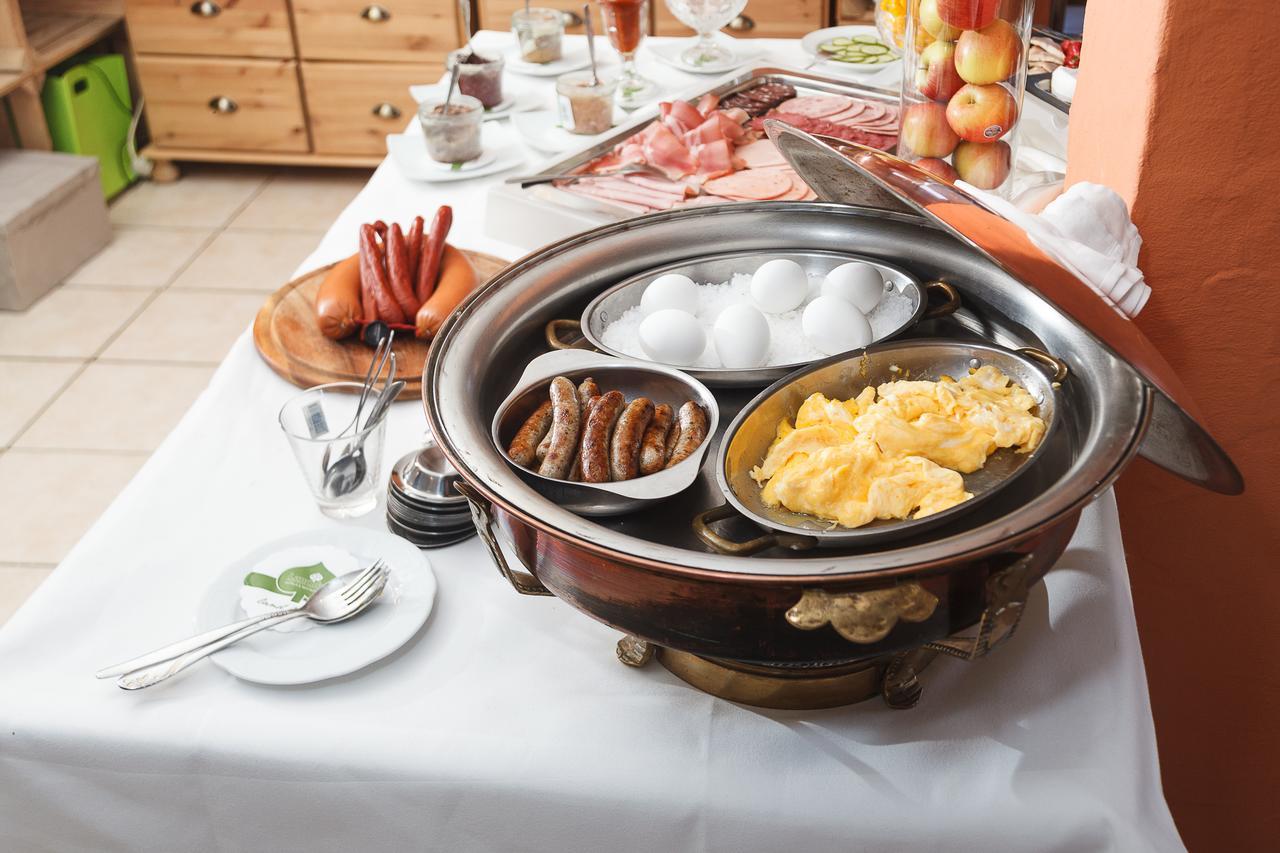 Hotel Restaurant Lindenhof Бад Ласфе Екстериор снимка