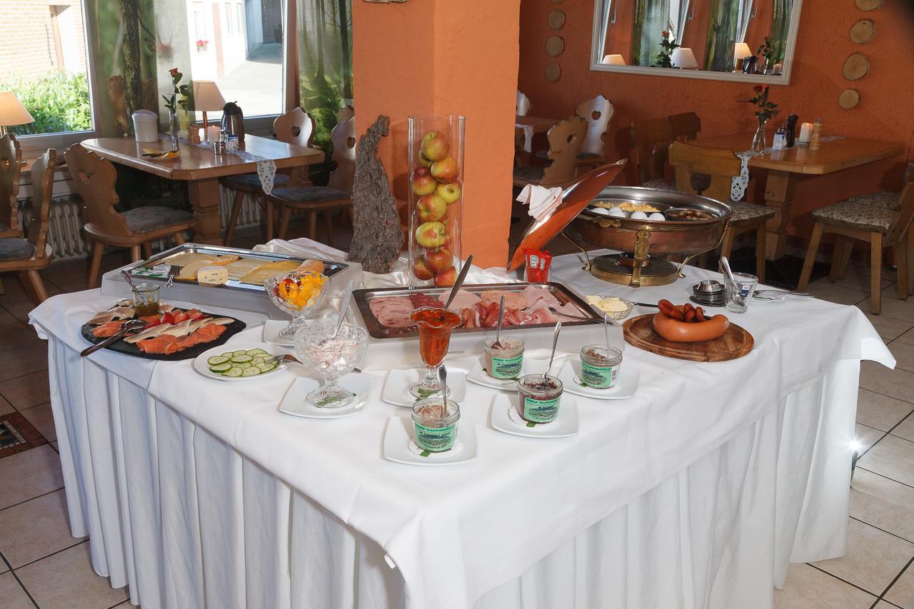 Hotel Restaurant Lindenhof Бад Ласфе Екстериор снимка
